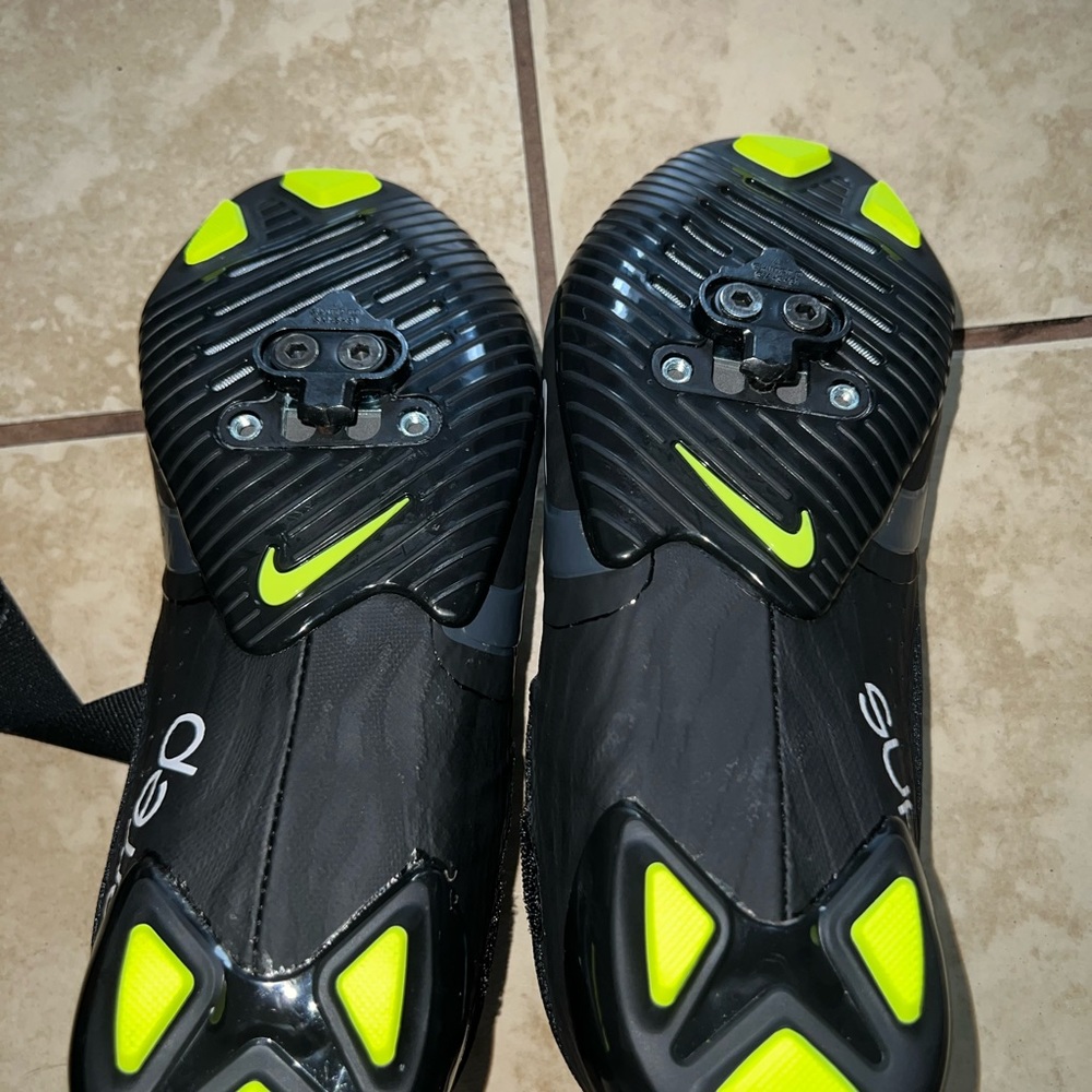 Nike superrep cycle 2 next to nature.